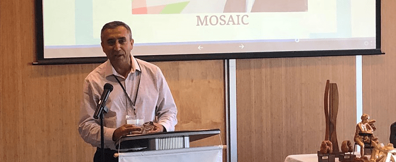 Saleem Spindari receives Service Recognition Award from AMSSA
