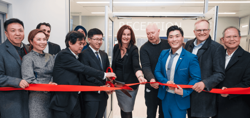 Ribbon-Cutting Ceremony Welcomes MOSAIC Community Clinic to the Community