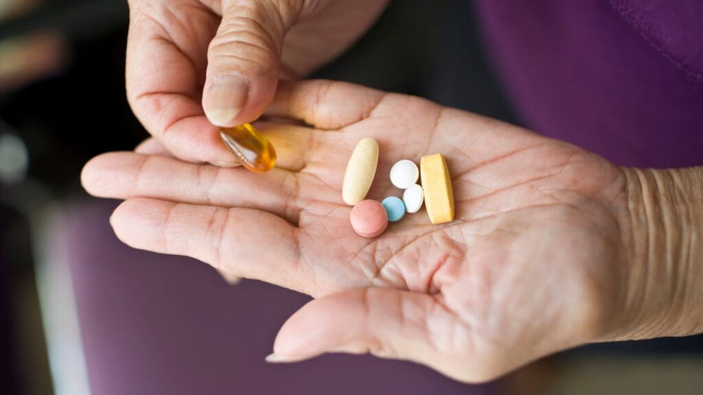 Live Well with Safe Medication Use (Farsi/English)